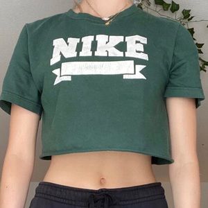 vintage green nike tee